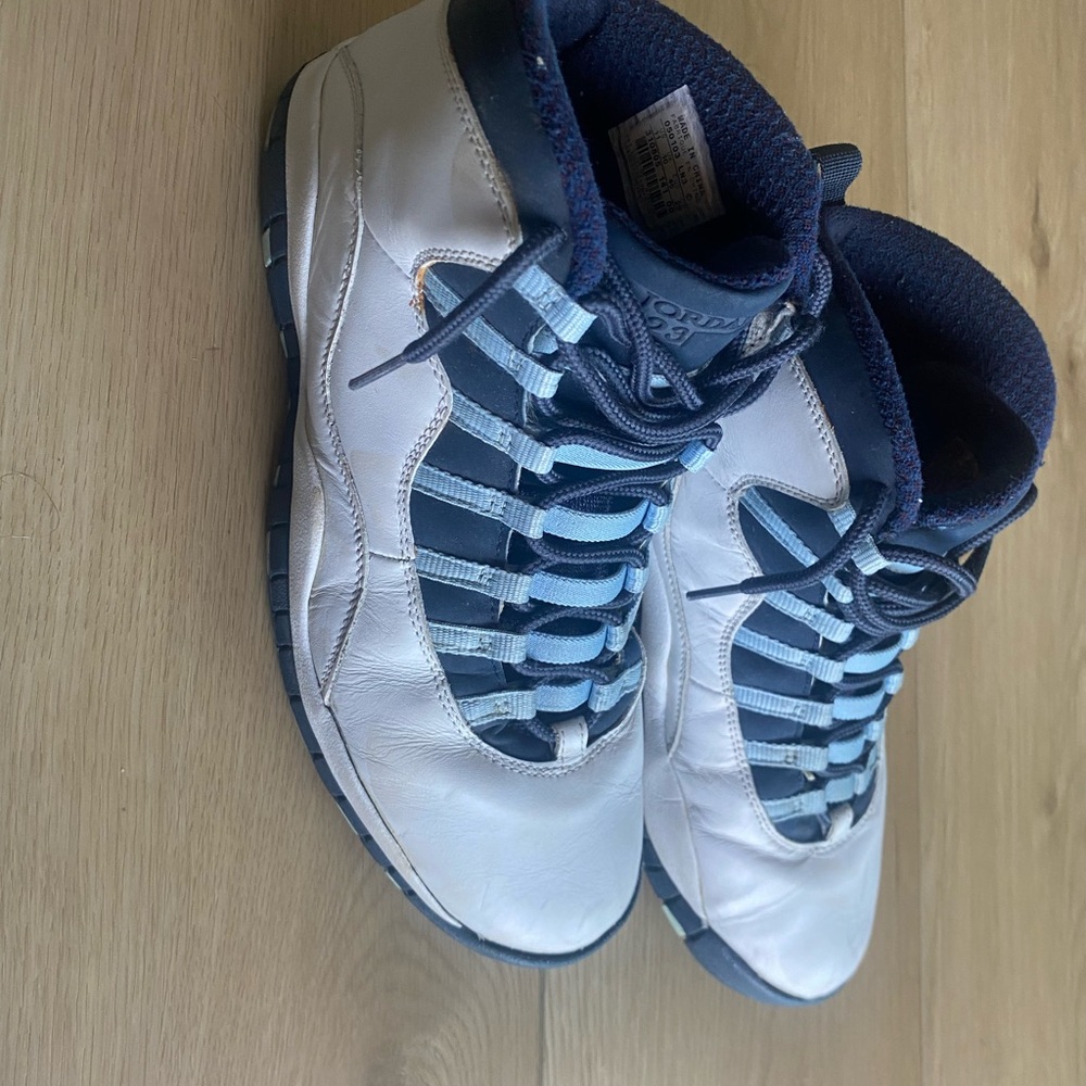Jordan Athletic Shoes - White and Navy